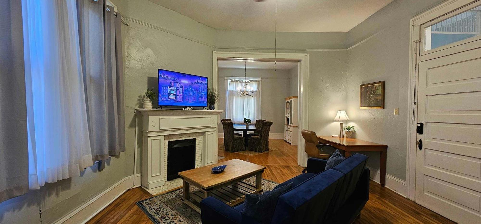 Dauphin District Darling #1-Downtown, Restaurants Appartement Mobile Buitenkant foto